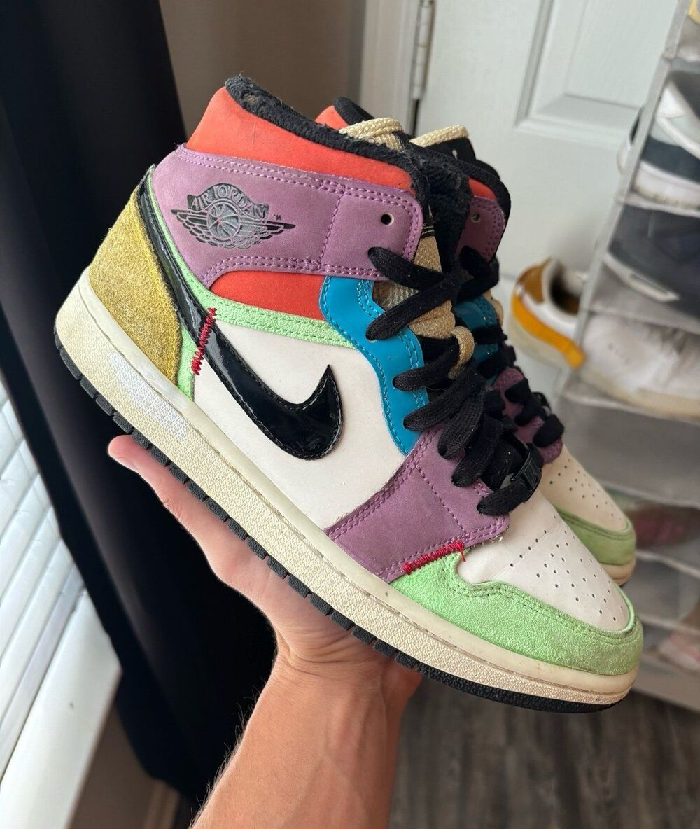 Air Jordan 1 Mid SE Multi-Color Size Women’s 8.5